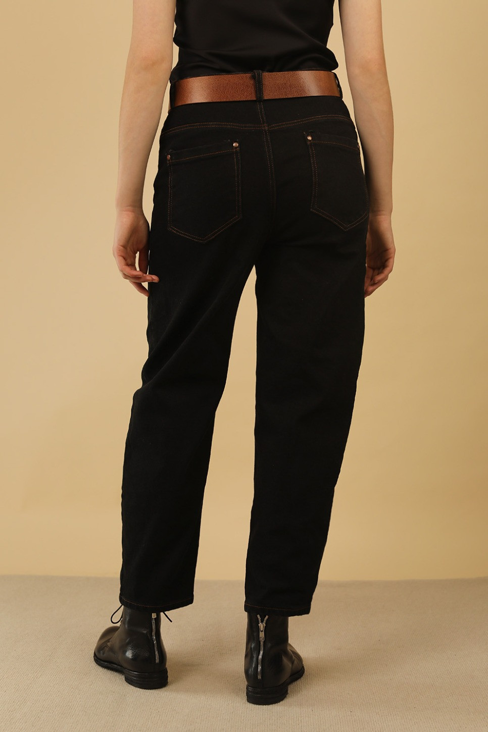 CROPPED BALLOON LEG DENIM JEANS