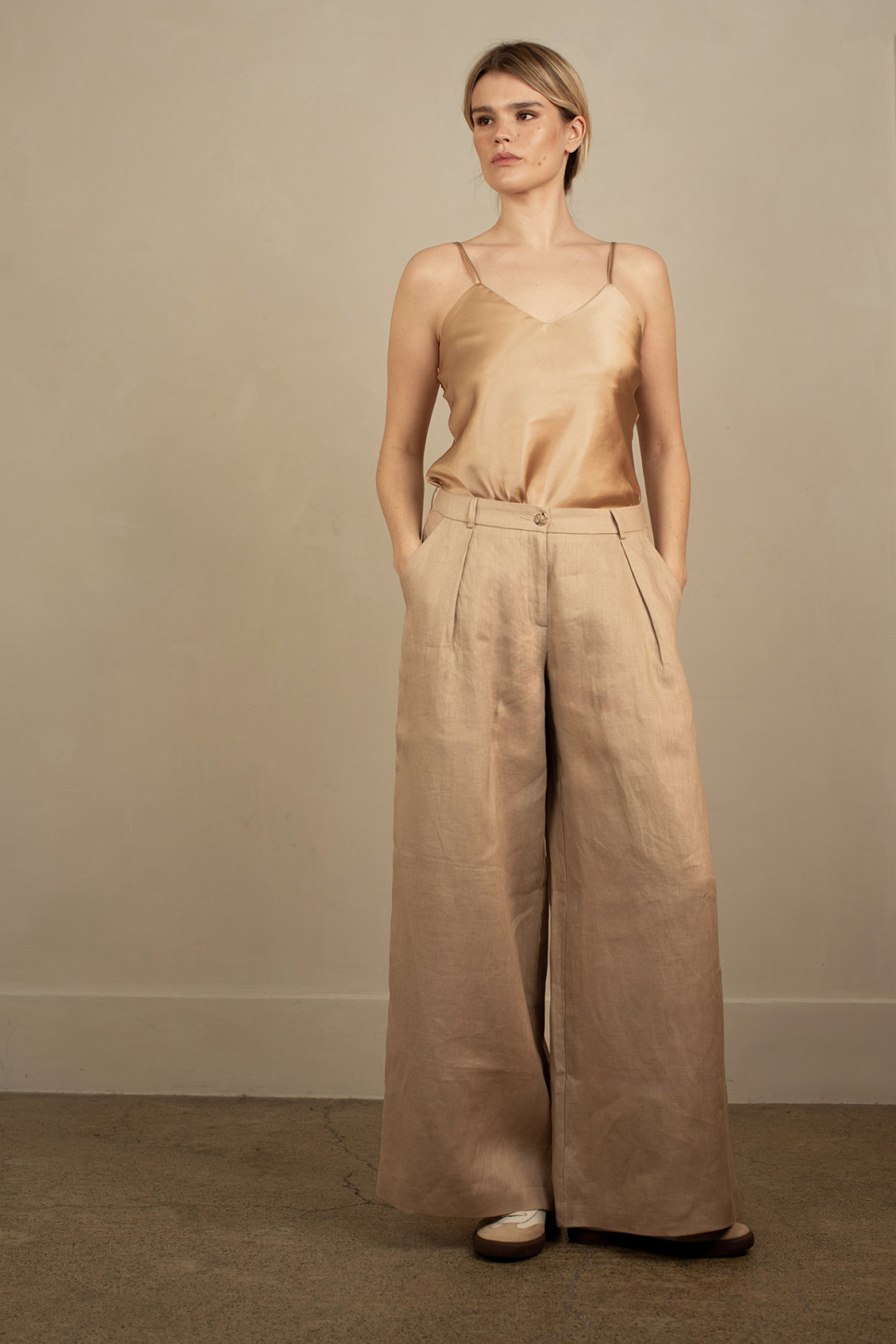 THE ARDEN LINEN TROUSER