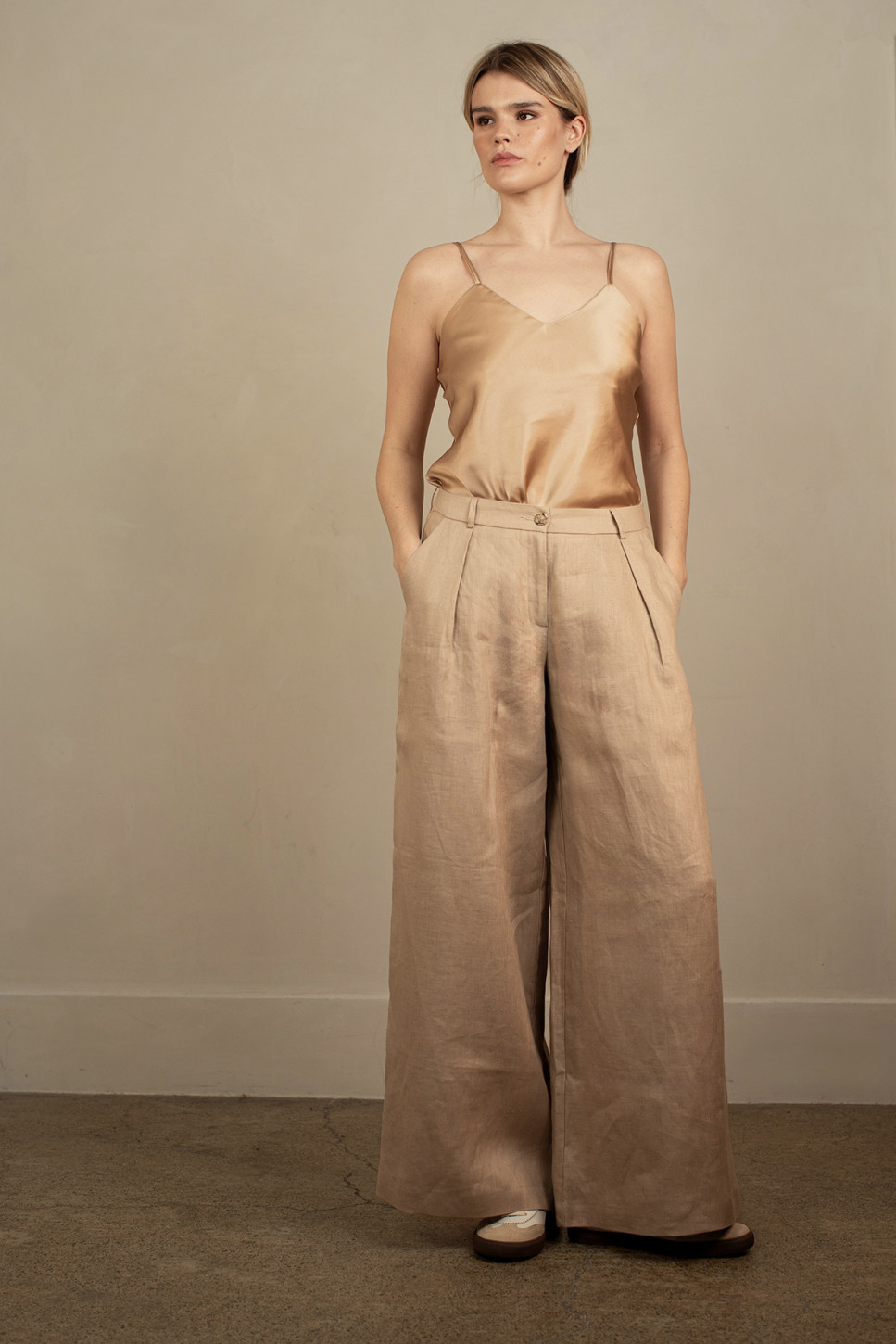 THE ARDEN LINEN TROUSER