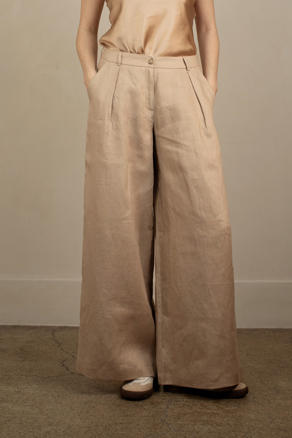THE ARDEN LINEN TROUSER