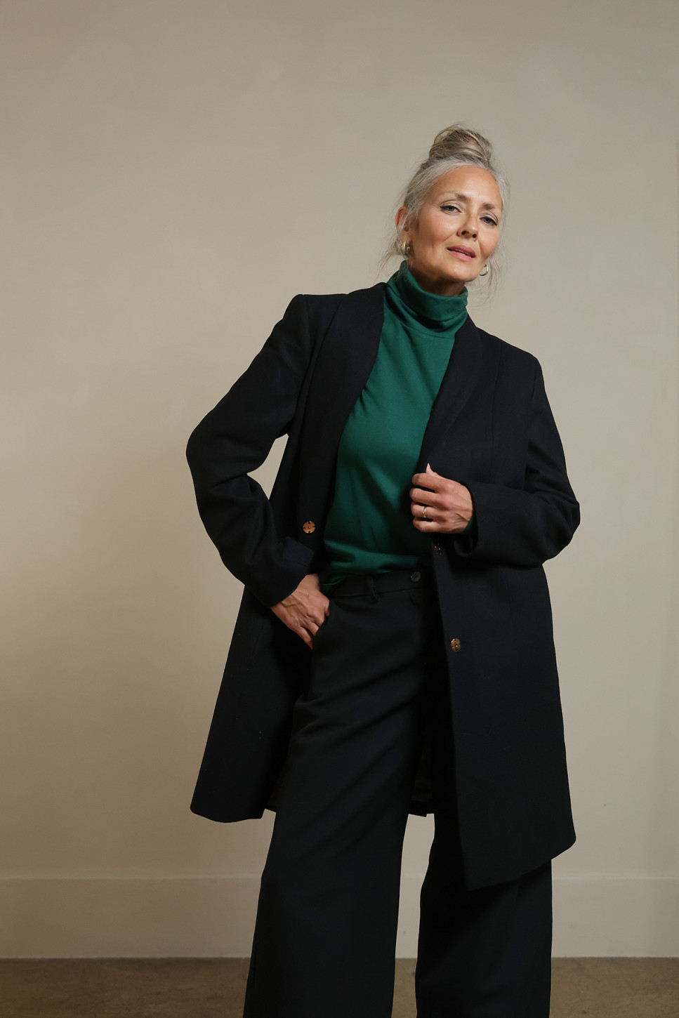 BAILEY TAILORED WOOL COAT 