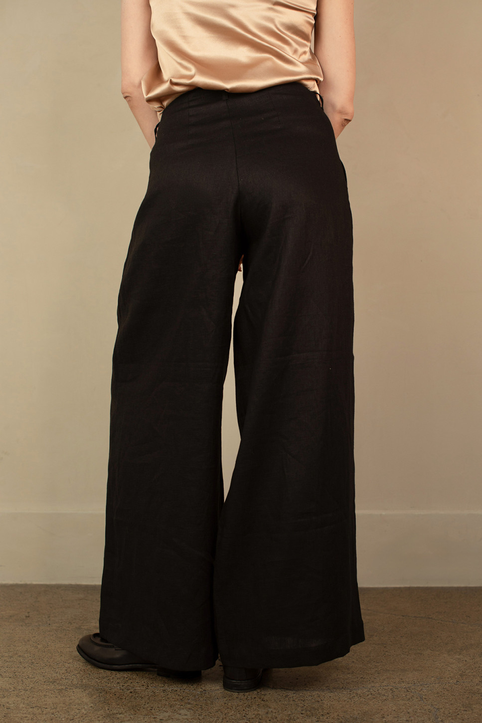 BLACK ARDEN LINEN TROUSERS