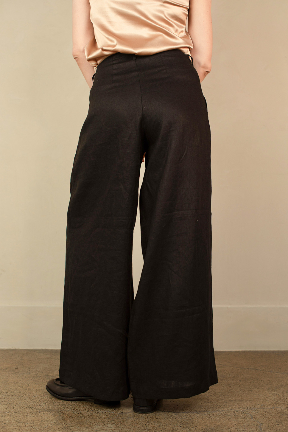 BLACK ARDEN LINEN TROUSERS