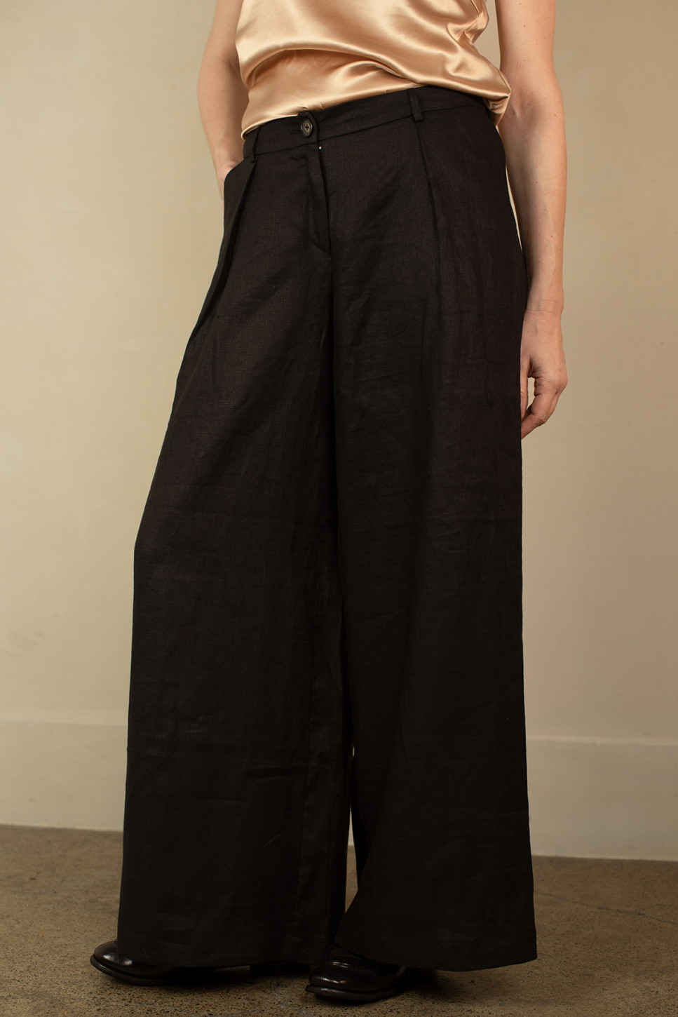 BLACK ARDEN LINEN TROUSERS