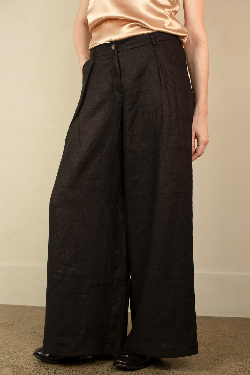 BLACK ARDEN LINEN TROUSERS
