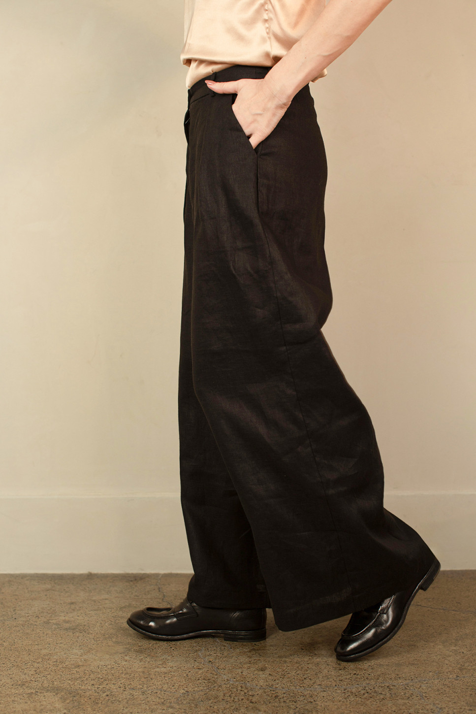 BLACK ARDEN LINEN TROUSERS