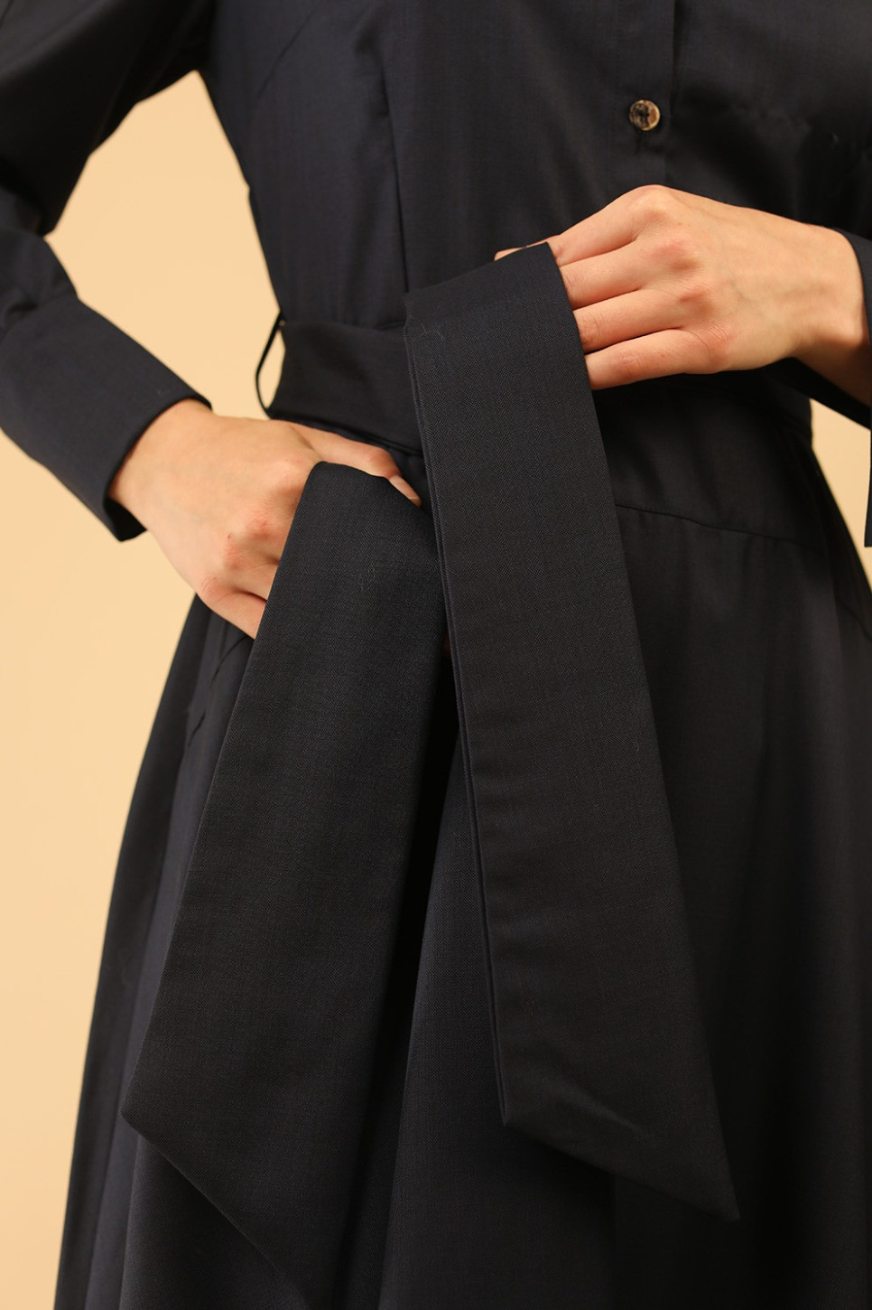 BROOKLYN TAILORED DRESS FROM VIRGIN WOOL 