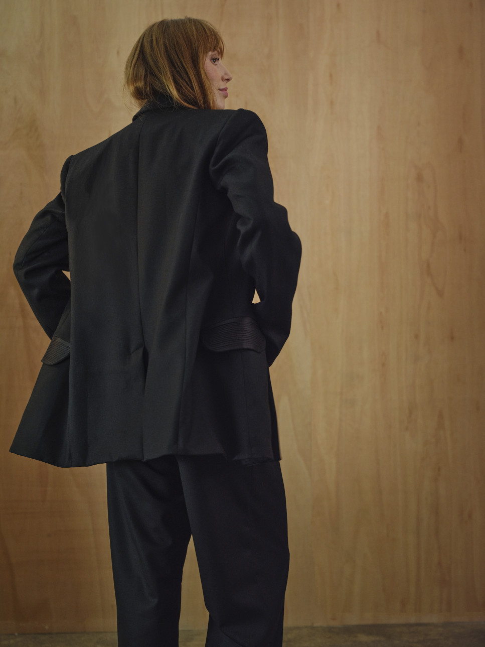COLETTE 2-PIECE SUIT FROM VIRGIN WOOL