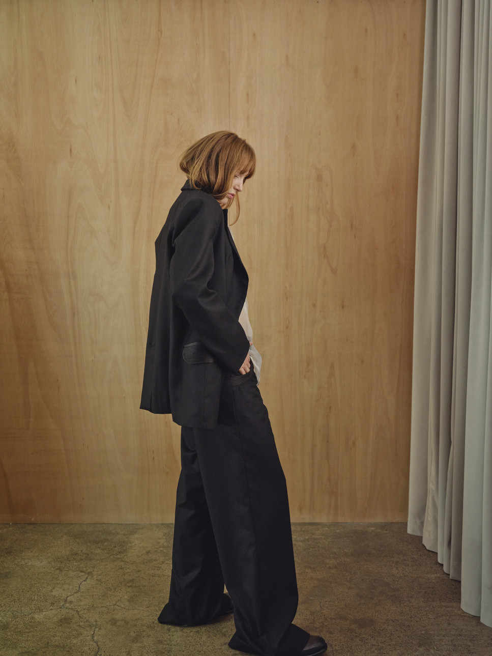 COLETTE 2-PIECE SUIT FROM VIRGIN WOOL