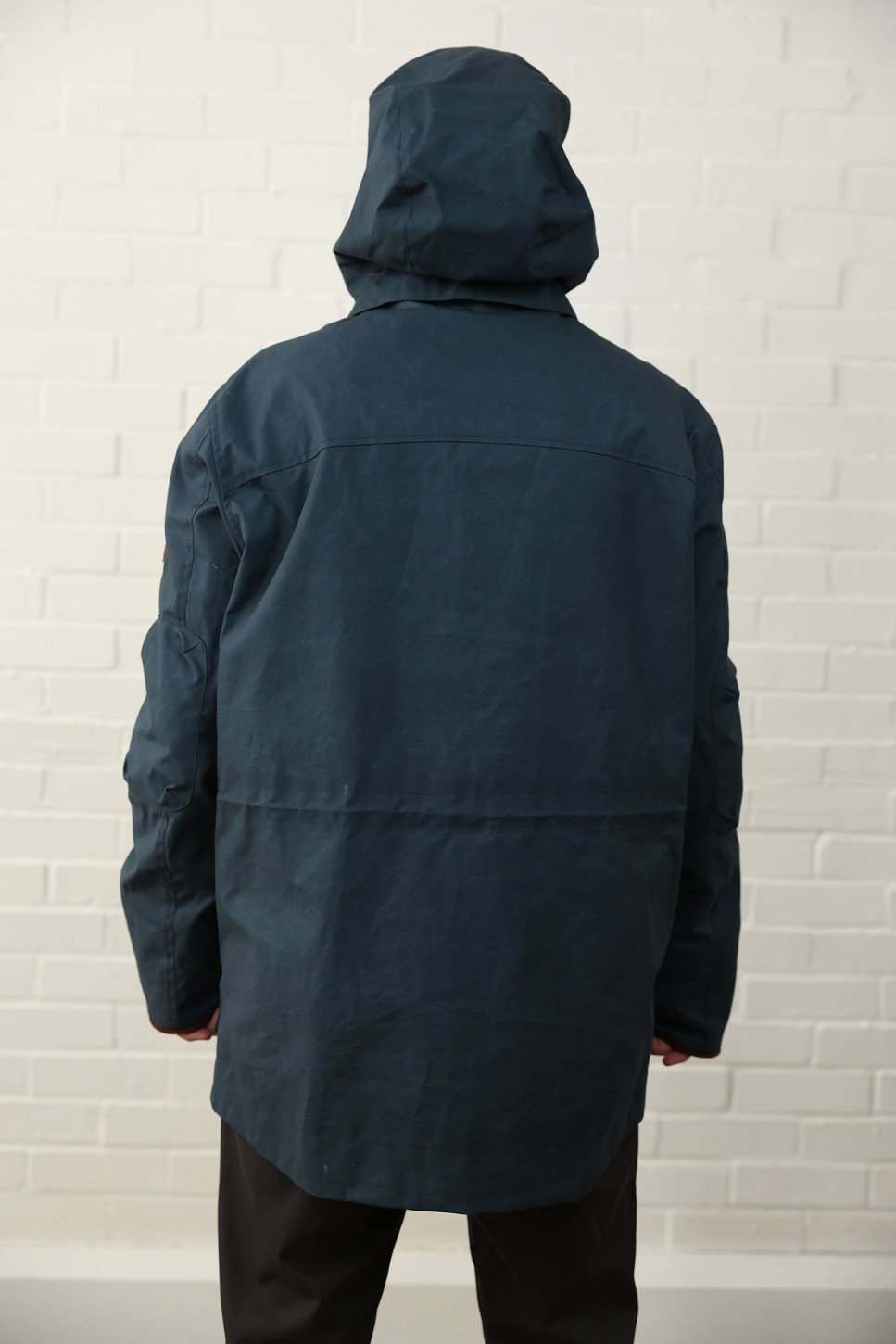 The Hawthorn Parka in navy 