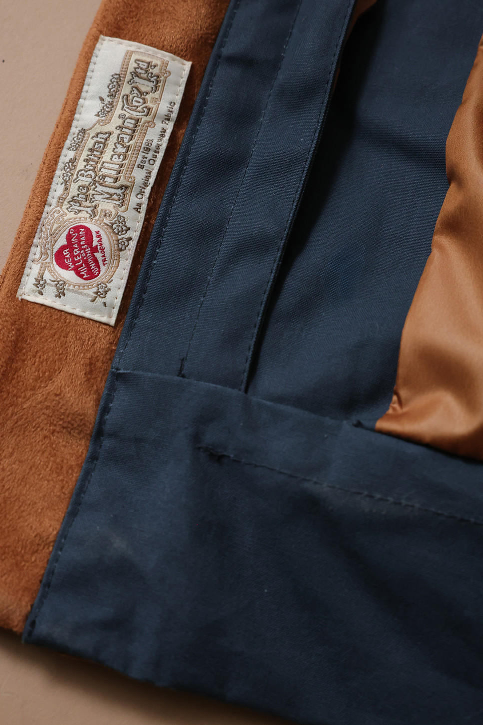 The Hawthorn Parka in navy 