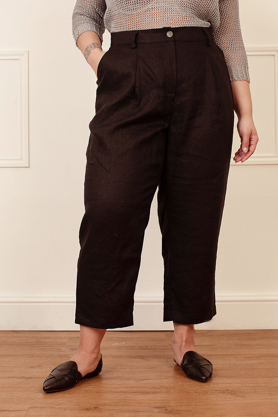 LINEN BARREL LEG TROUSERS