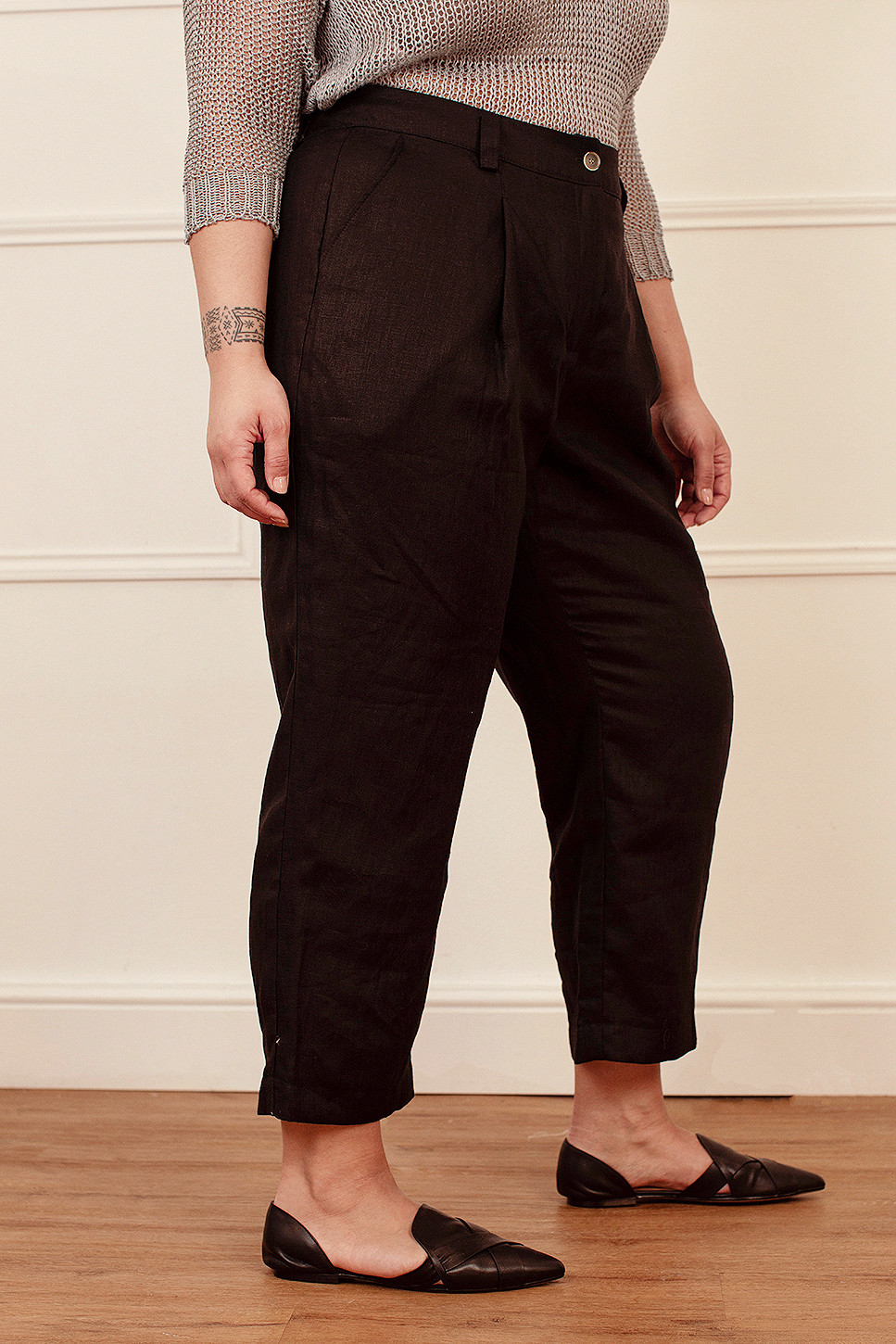 LINEN BARREL LEG TROUSERS
