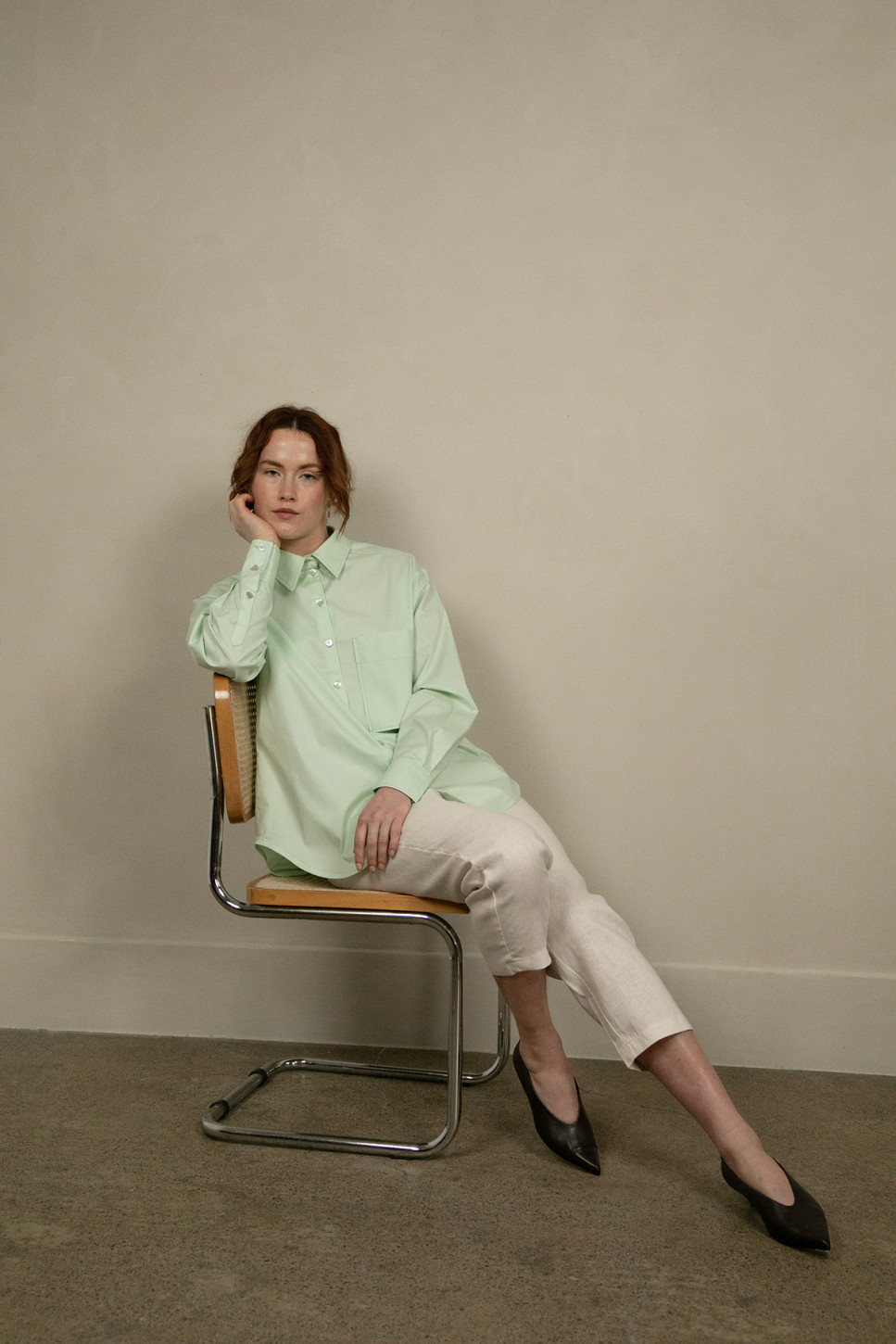 MINT SLOANE POPLIN BUTTON DOWN SHIRT 
