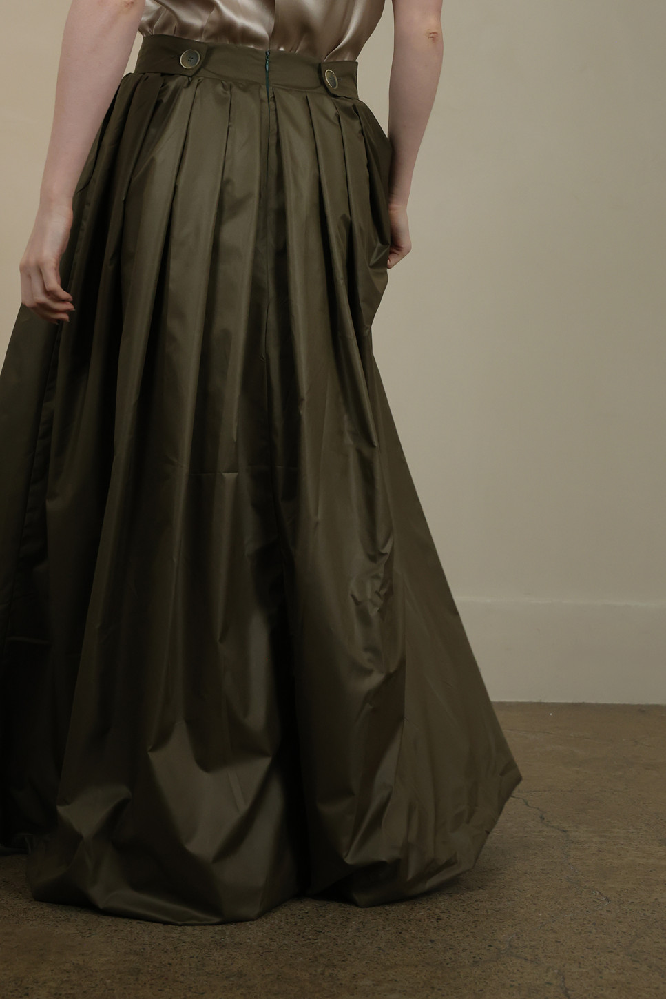 THE OLIVE MOOR MAXI SKIRT