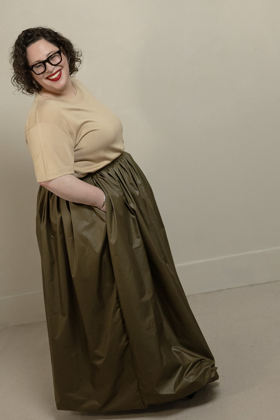 TAN LUXE SILK KNITTED T-SHIRT 