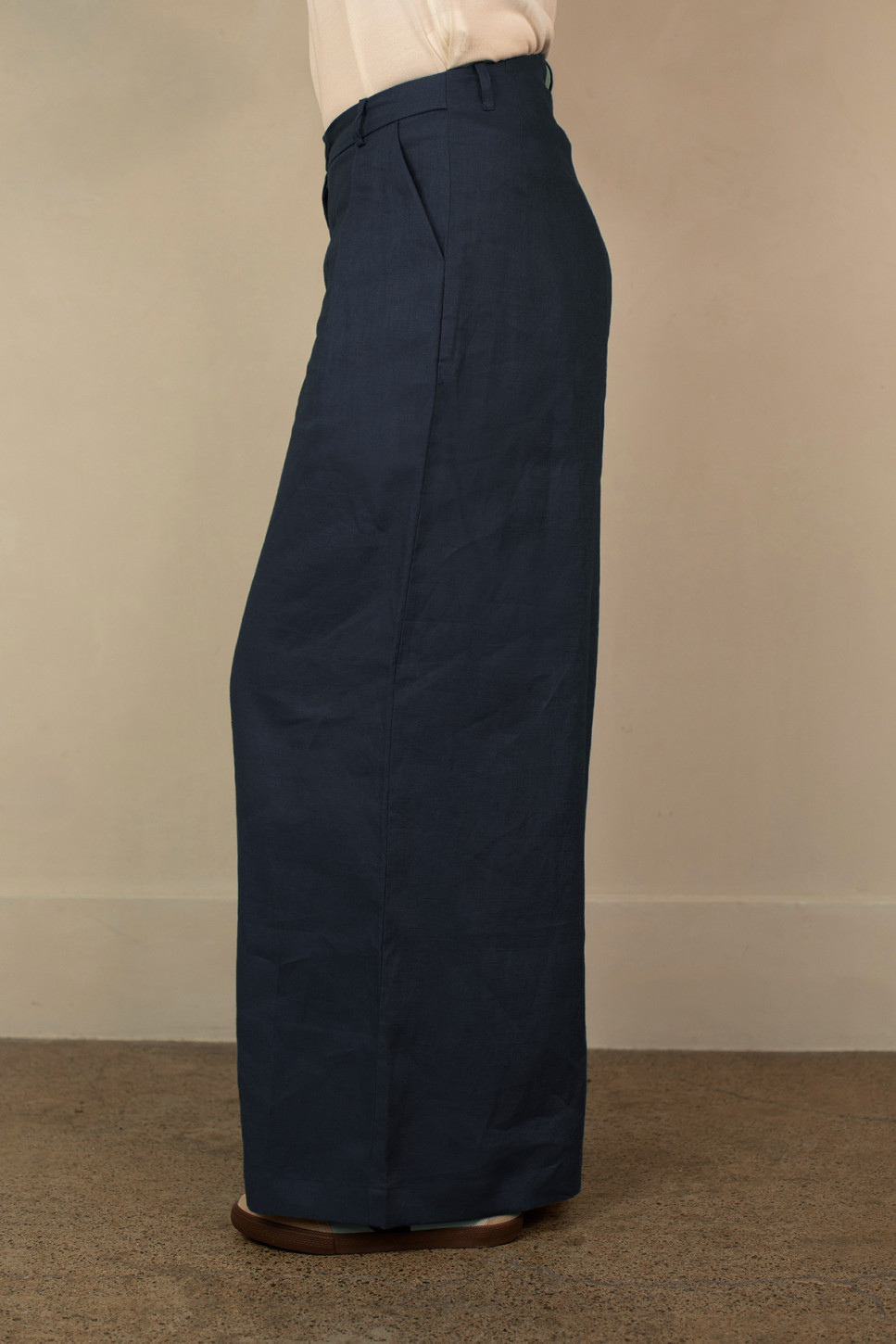 THE BLUE ARDEN LINEN TROUSERS