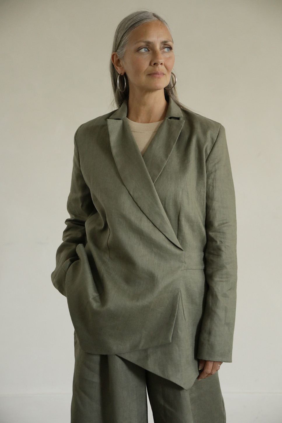 NORI LINEN TWO-PIECE SUIT