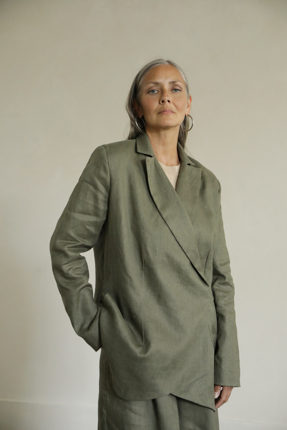 THE LINEN NORI BLAZER 