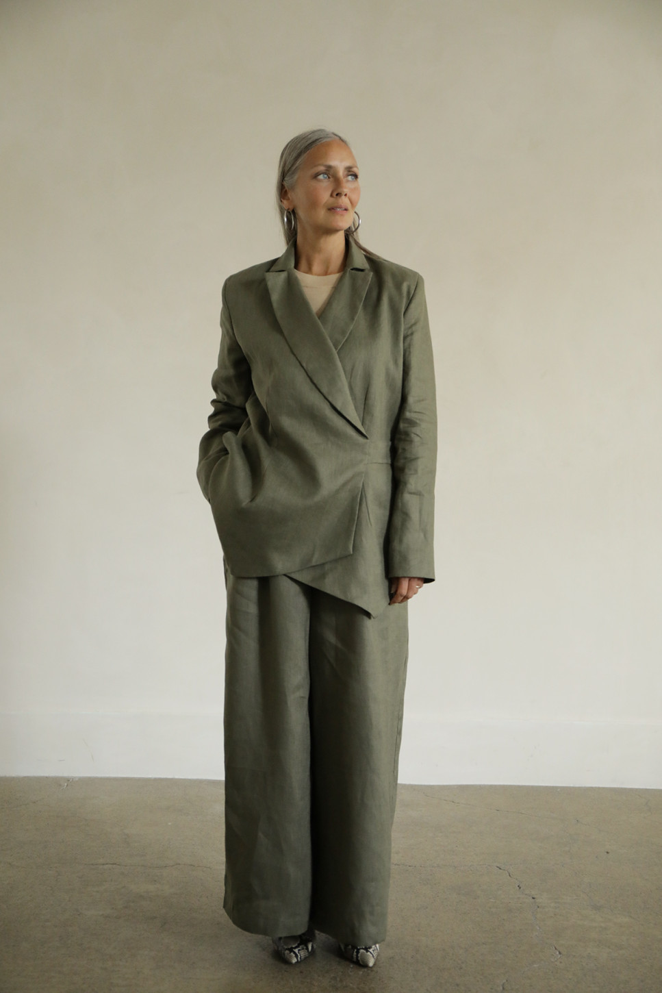 NORI LINEN TWO-PIECE SUIT