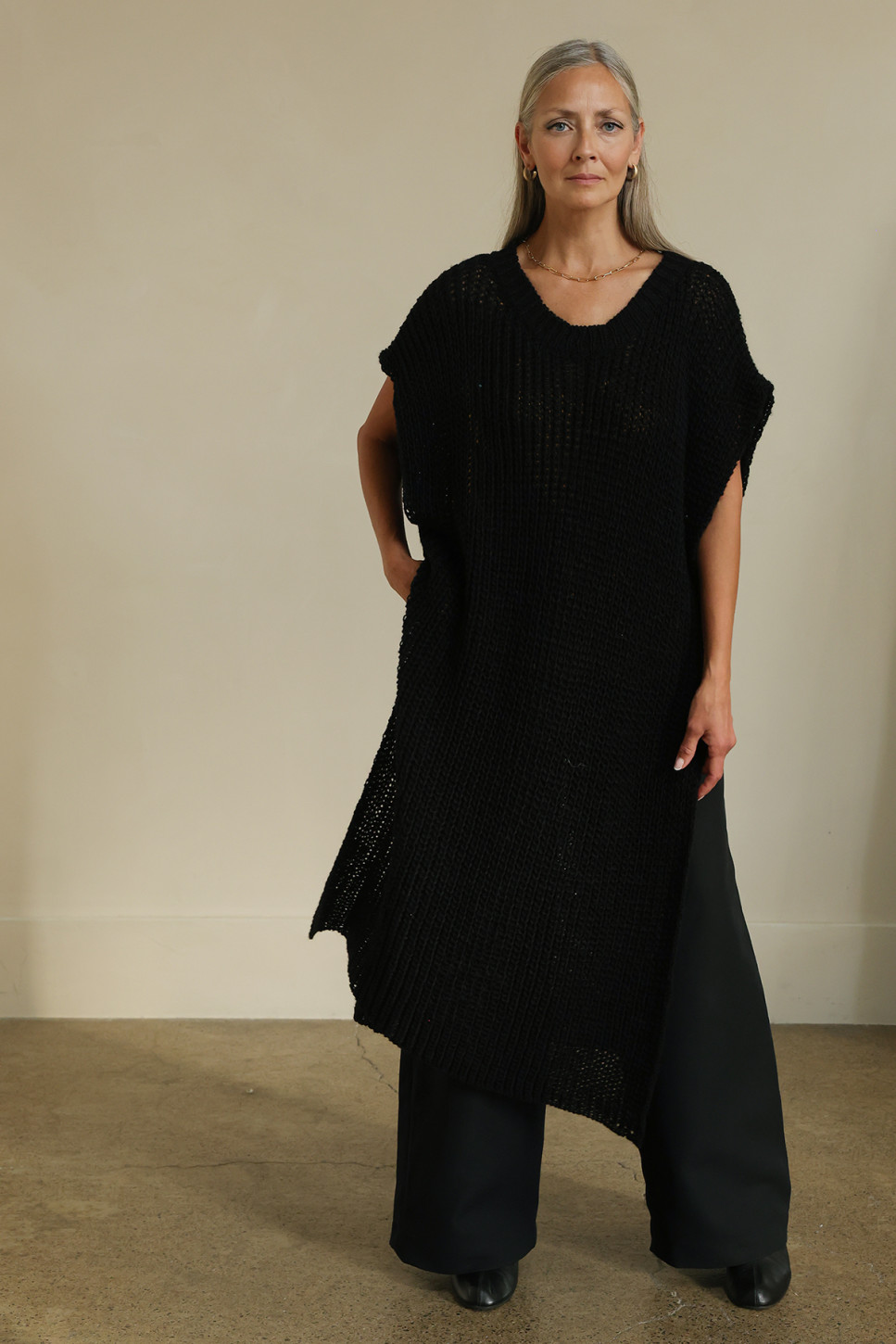 PEARL DROPPED SHOULDER TUNIC 