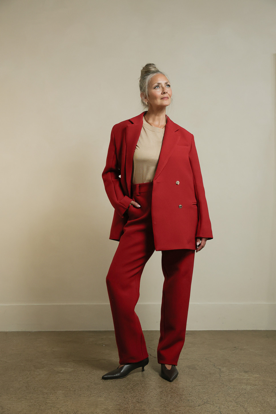 THE SIMONE WOOL-SILK BLEND BLAZER 
