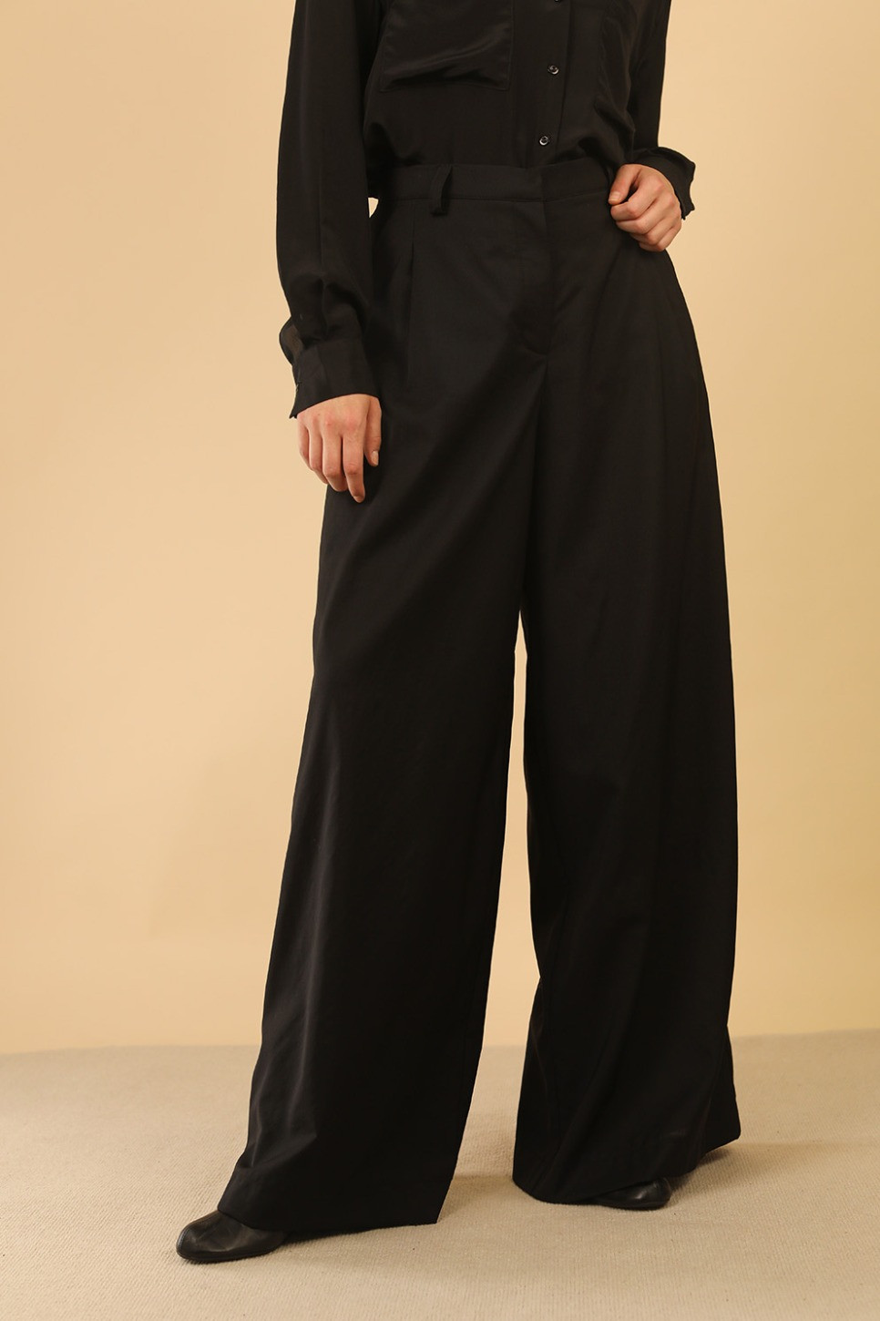 VIRGIN WOOL HIGH RISE TROUSERS