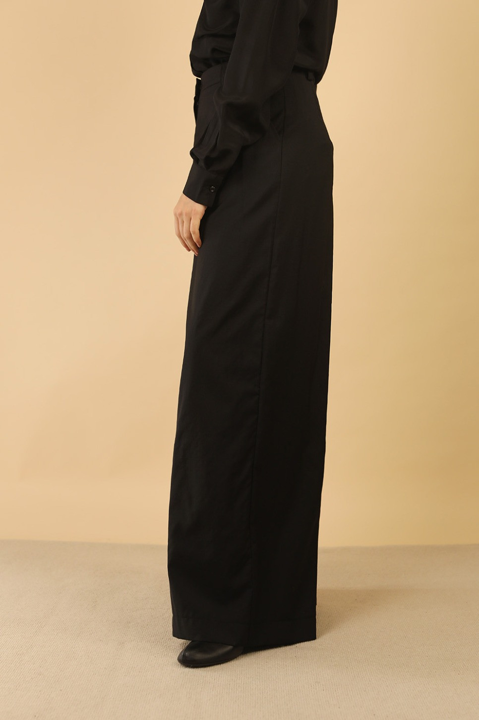 VIRGIN WOOL HIGH RISE TROUSERS